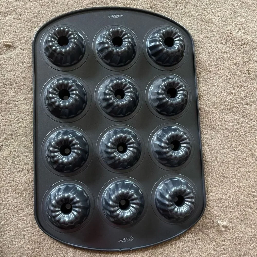 Wilton 12 cavity